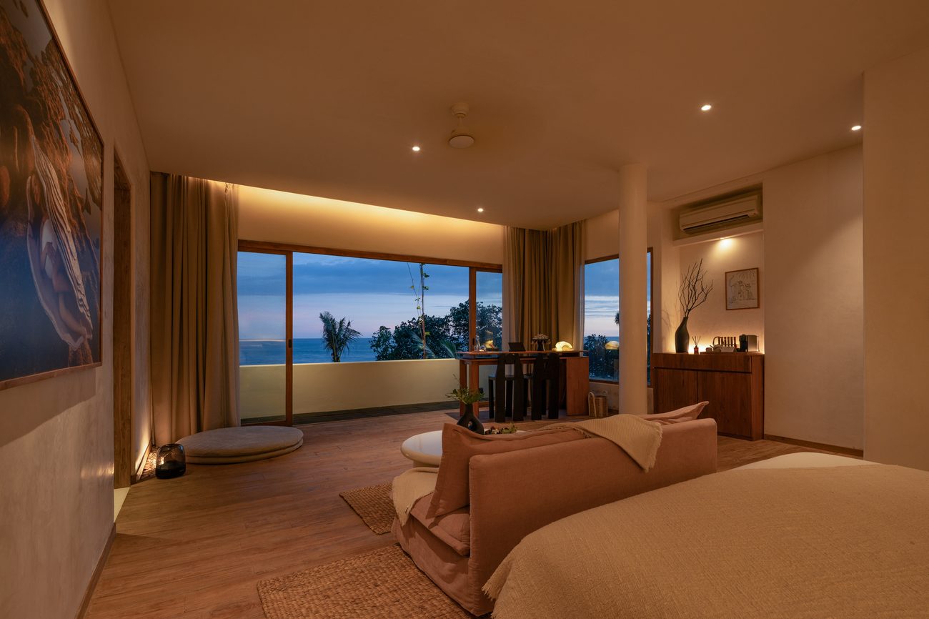 Ocean Suite bedroom with sea view